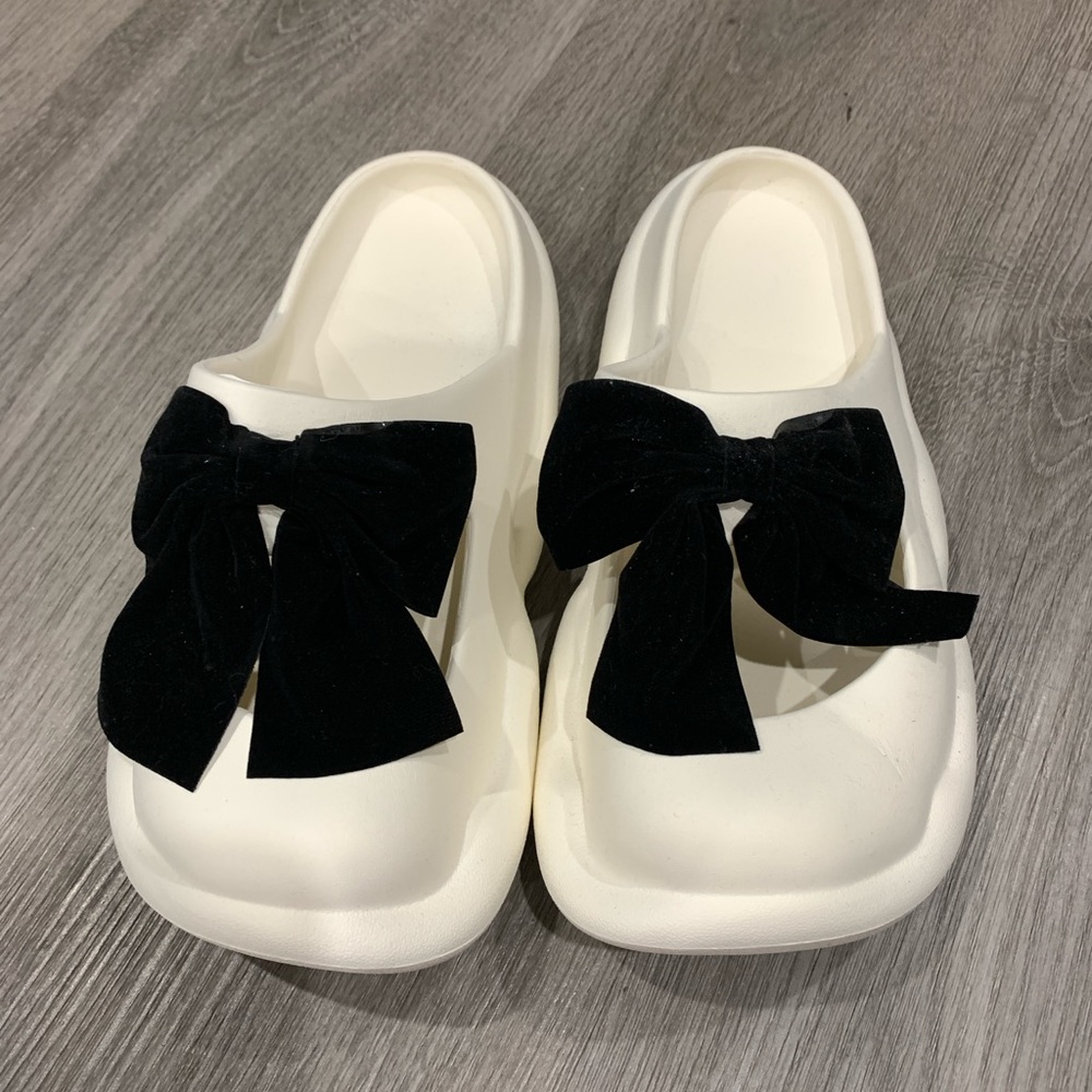 White Platform Cloud Slides with Black Velvet Bow - Size 9-9.5